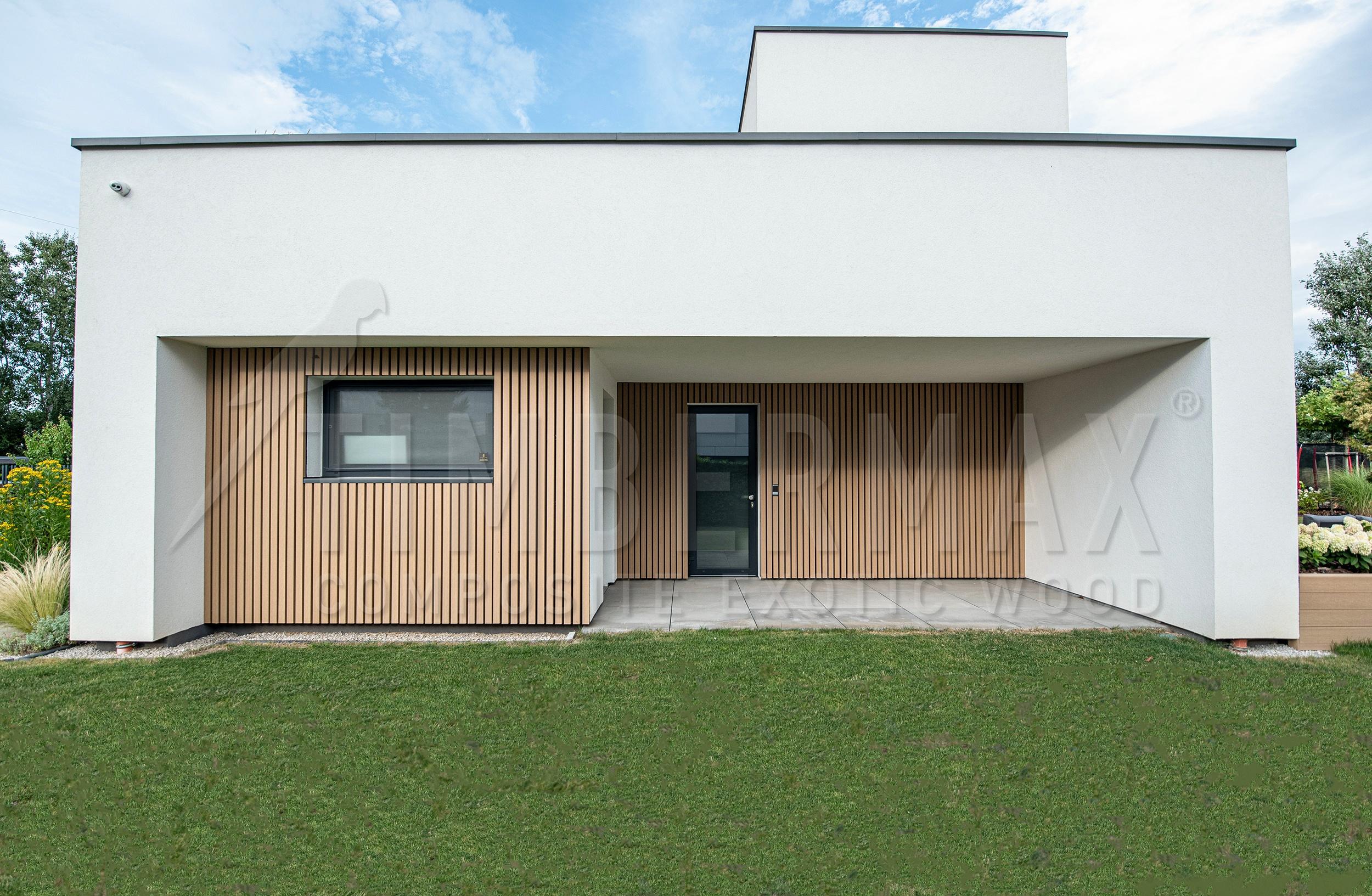 minimalistická architektúra domu s lamelovou fasádou