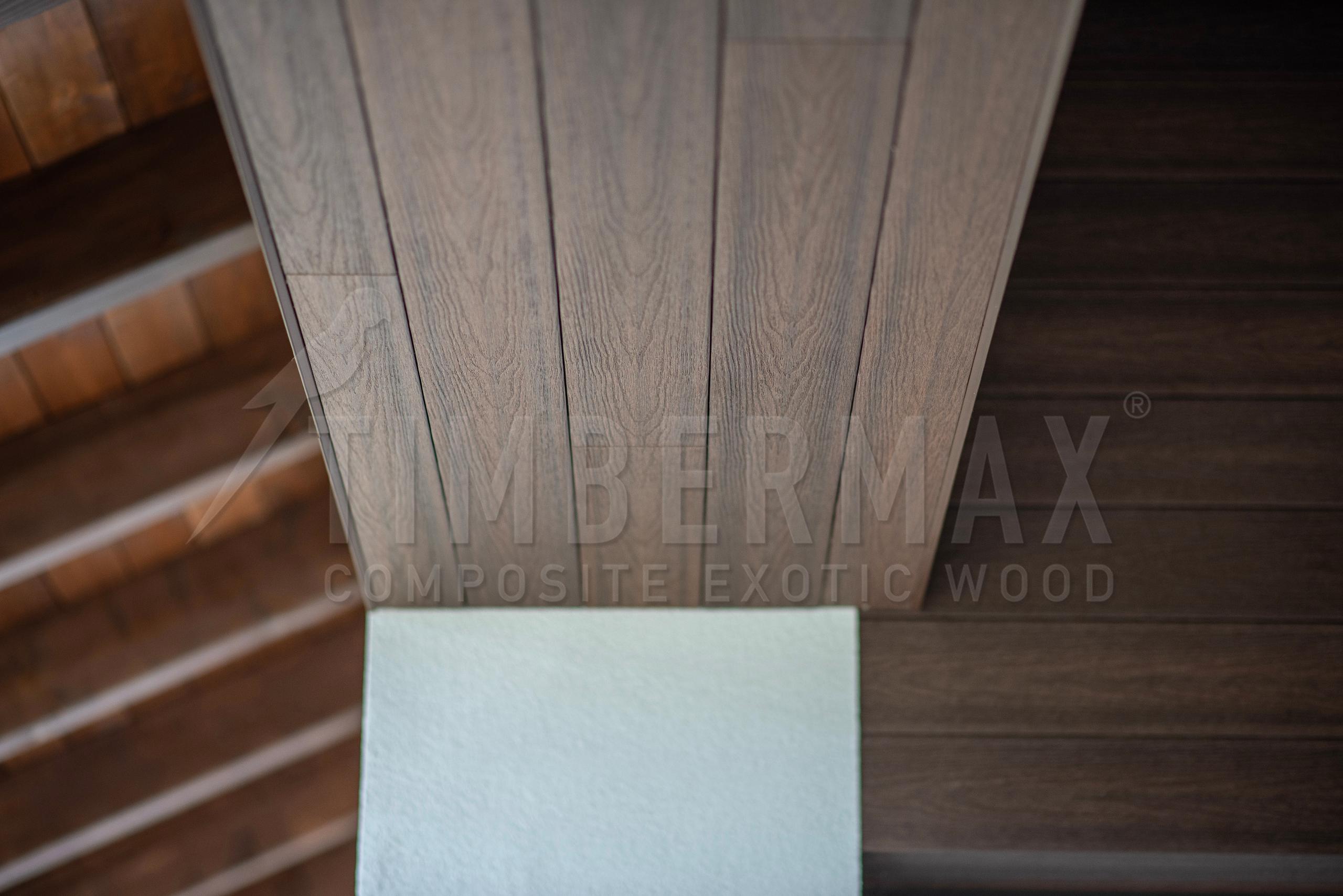detail predsadenej fasády s kompozitným obkladom imitácia dreva TIMBERMAX
