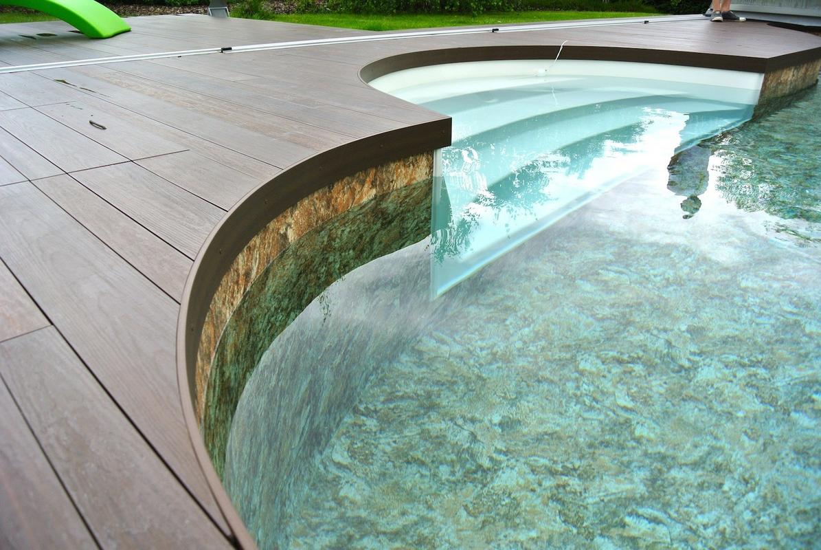 podlah apri bazéne Timbermax EXOTIC - Ipe, kombinácia užších a širších dosiek